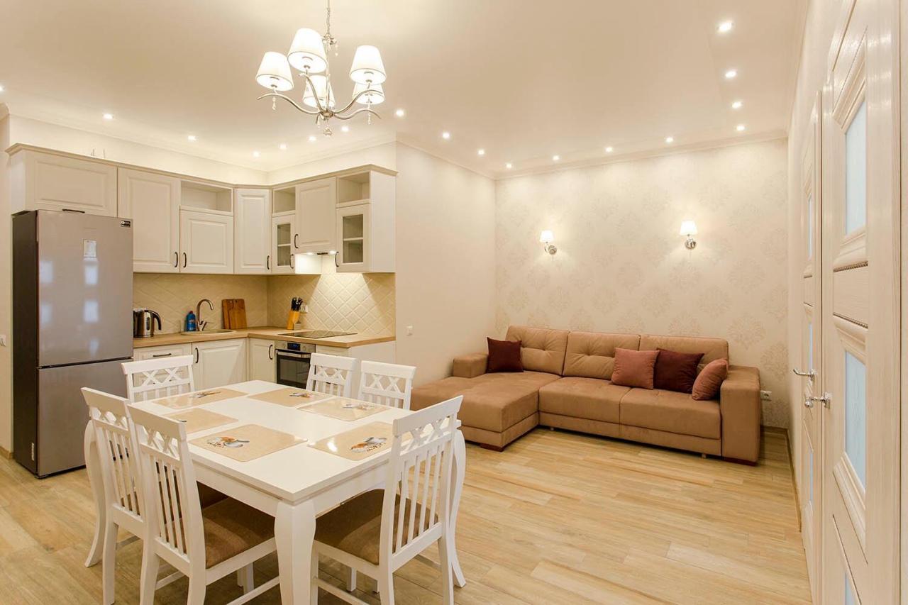 2-Roomed Apartment With Living Room Одеса Екстериор снимка