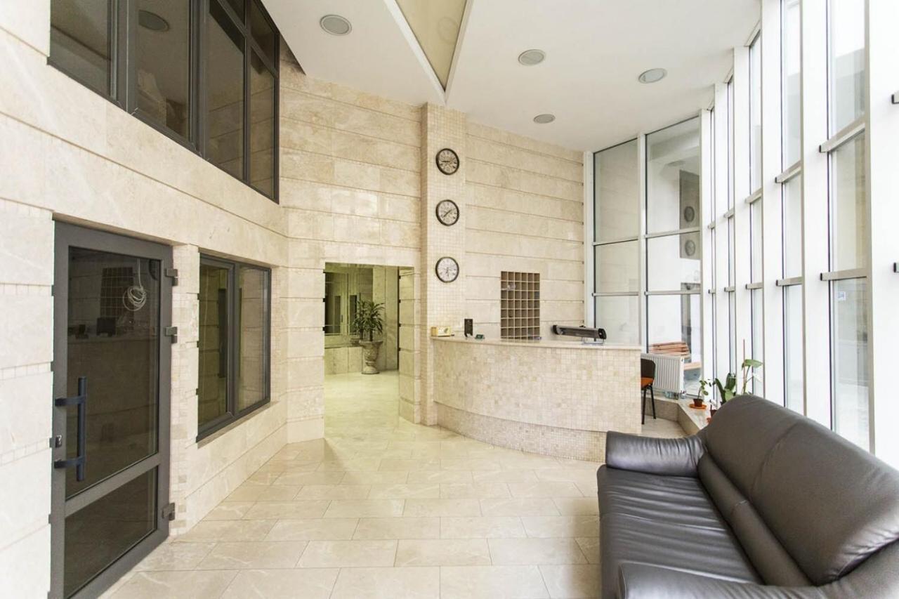2-Roomed Apartment With Living Room Одеса Екстериор снимка